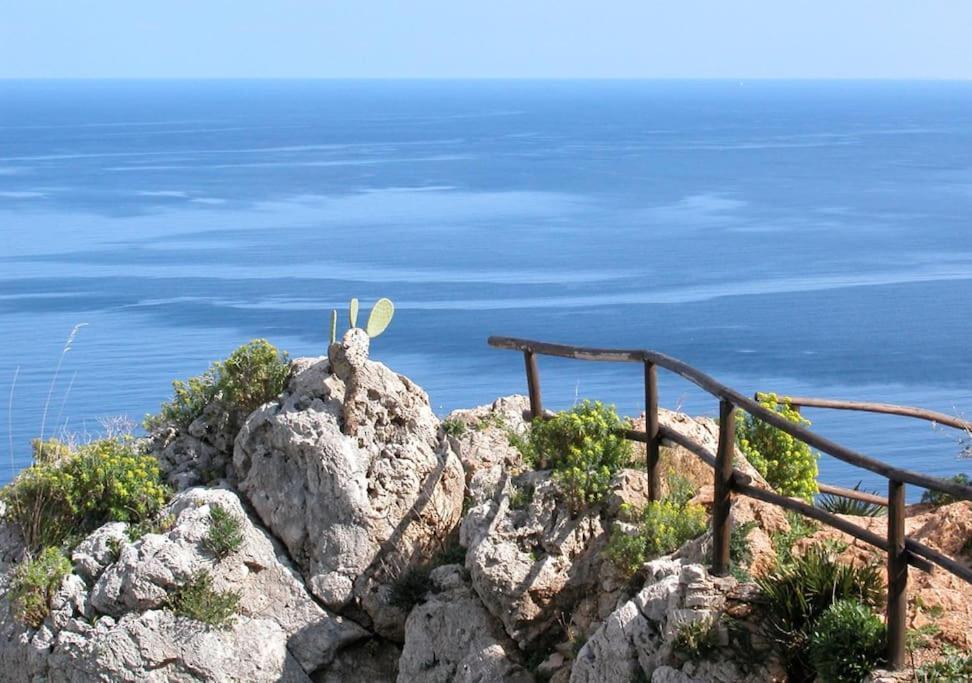 Вилла Cala Bianca Кастелламмаре-дель-Голфо Экстерьер фото